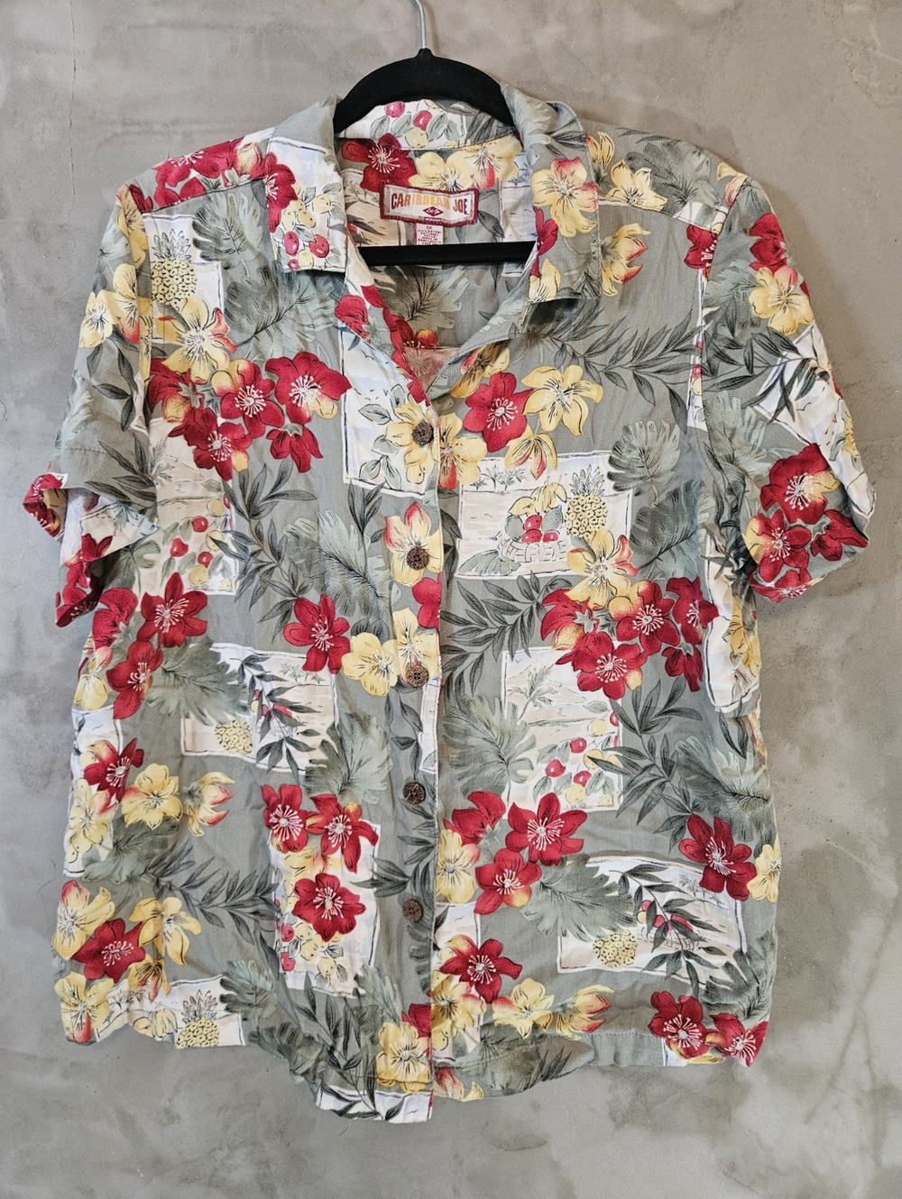 Caribbean Joe Size 1X Plus Green Floral Woven Rayon Collared Short Sleeve Top